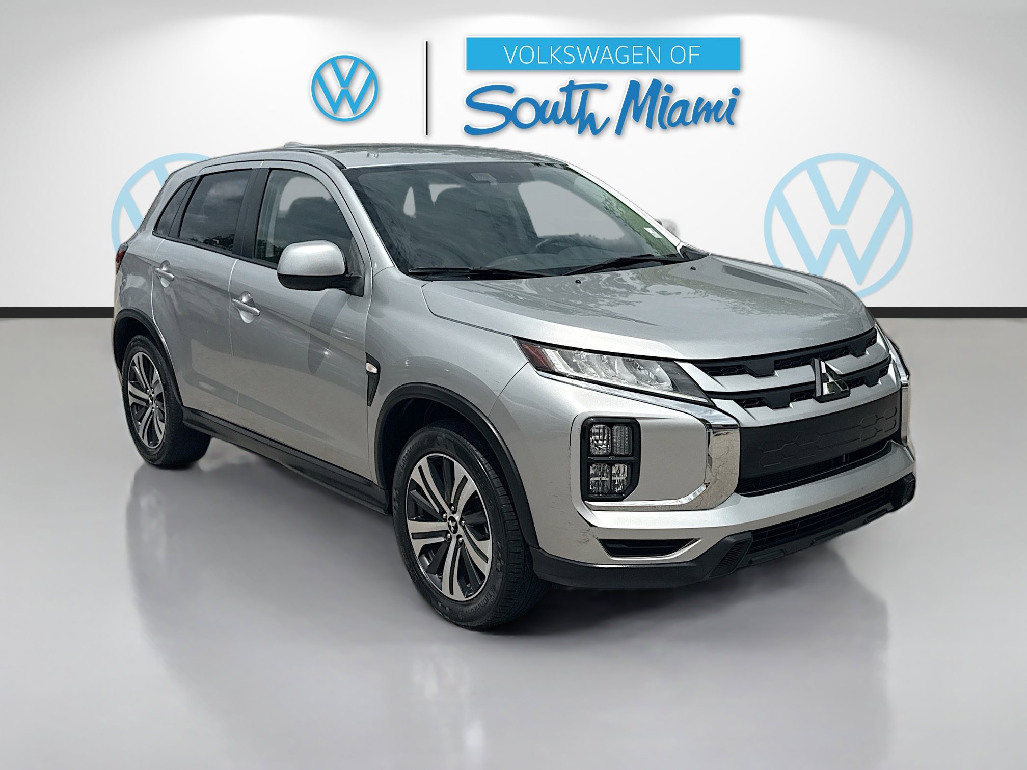 Used 2021 Mitsubishi Outlander Sport ES FWD image 1