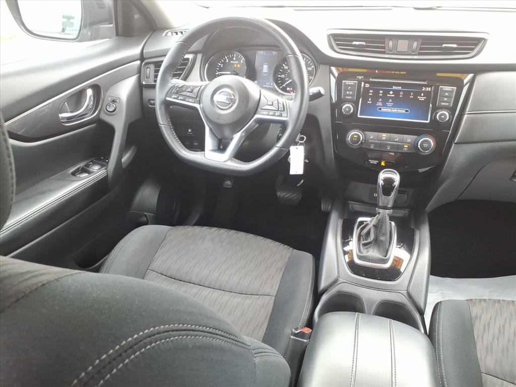 Used 2019 Nissan Rogue S w/ Special Edition Package image 4