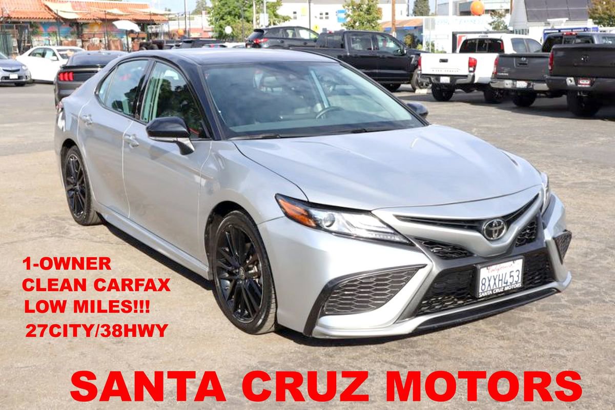 Used 2021 Toyota Camry XSE image 1
