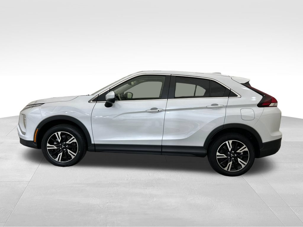 Used 2025 Mitsubishi Eclipse Cross SE AWD/4WD image 2