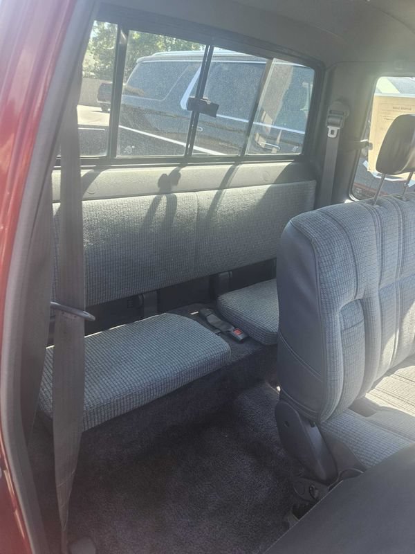 Used 1990 Toyota Pickup Deluxe AWD/4WD image 18