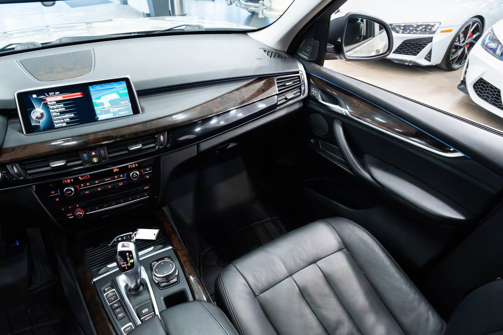 Used 2016 BMW X5 xDrive40e image 11