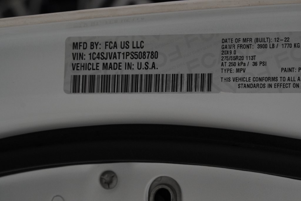 Used 2023 Jeep Wagoneer 4WD w/ Premium Group I image 48