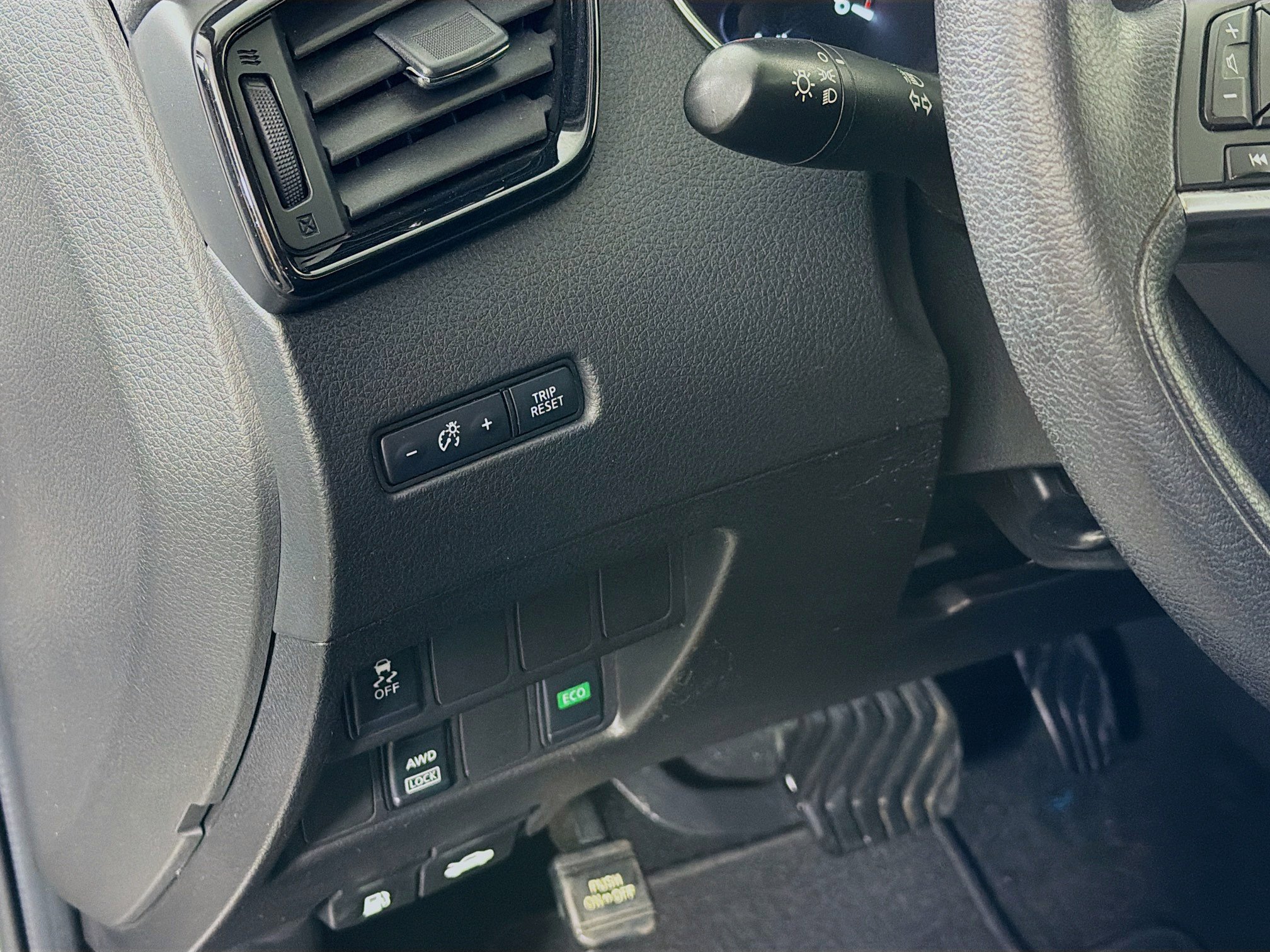 Used 2018 Nissan Rogue Sport S w/ S Appearance Package image 11