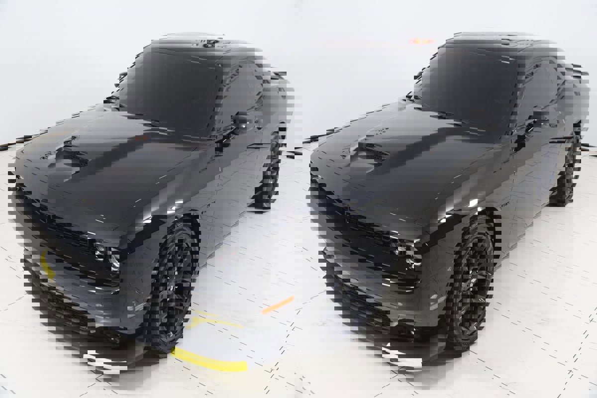 Used 2022 Dodge Challenger R/T w/ Blacktop Package image 25