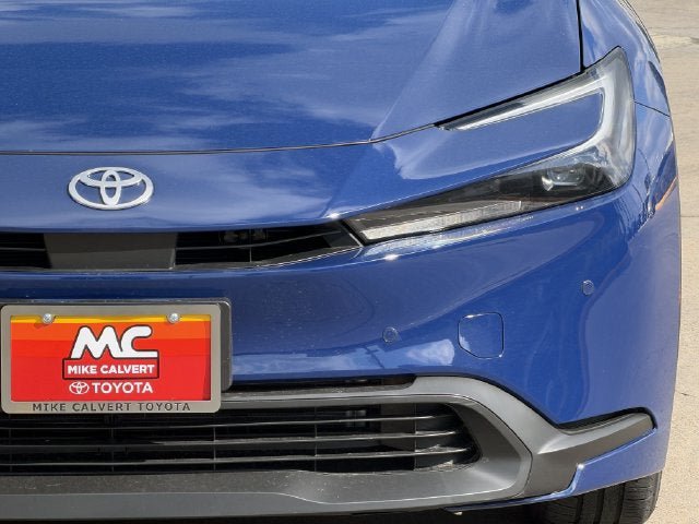 New 2027 Toyota Prius LE FWD image 8