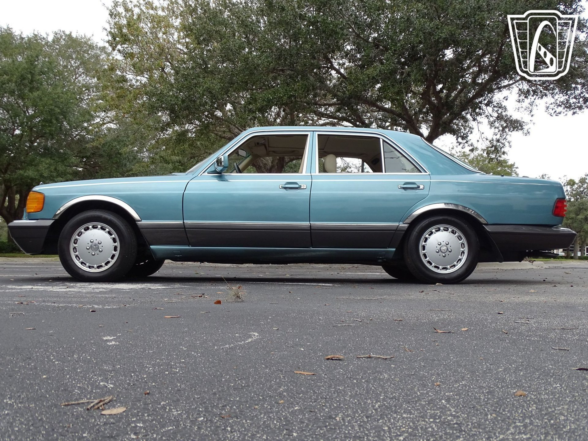 Used 1991 Mercedes-Benz 300 SE image 13