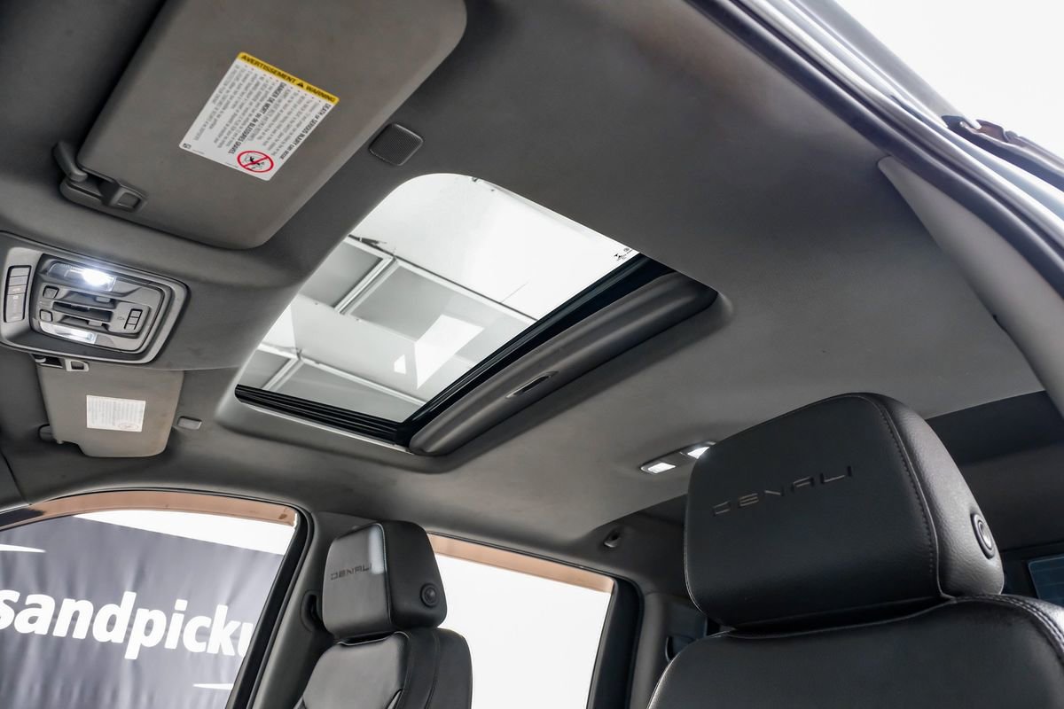 Used 2020 GMC Sierra 3500 Denali w/ Denali Ultimate Package image 20