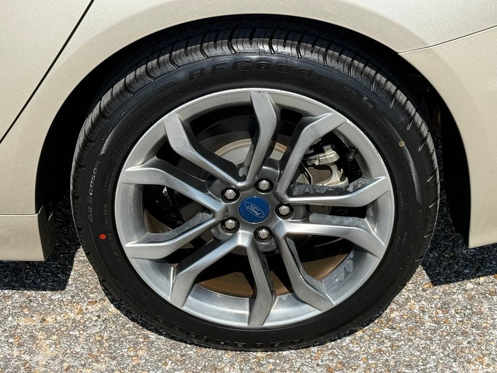 Used 2019 Ford Fusion SEL FWD image 8