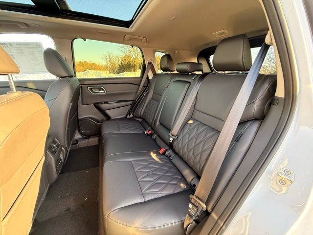 New 2026 Nissan Rogue Platinum w/ Platinum Premium Package image 15