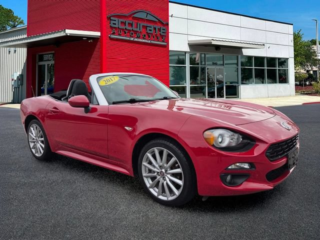 Used 2017 FIAT 124 Spider Lusso RWD image 7