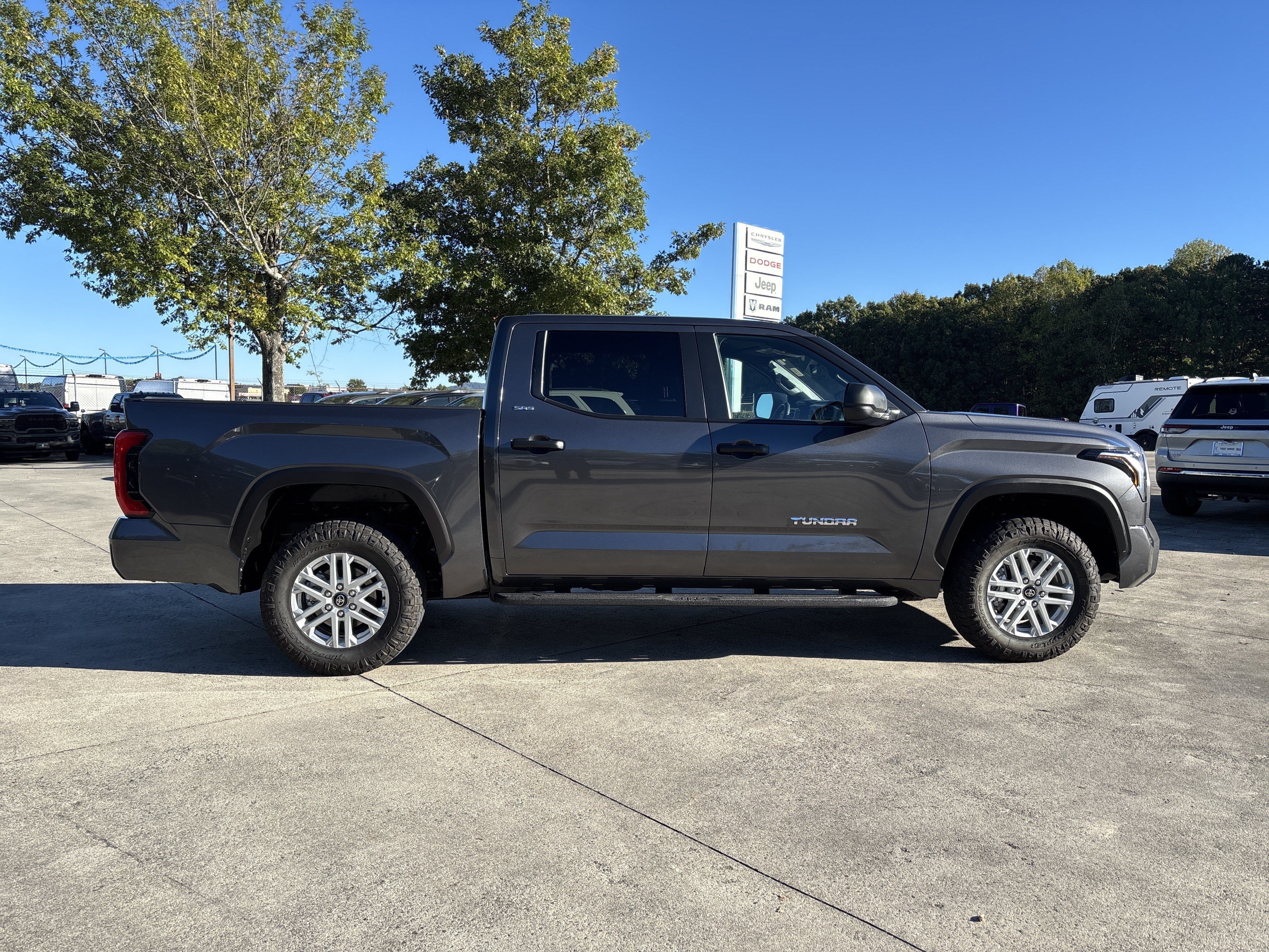 Used 2026 Toyota Tundra SR5 AWD/4WD image 8