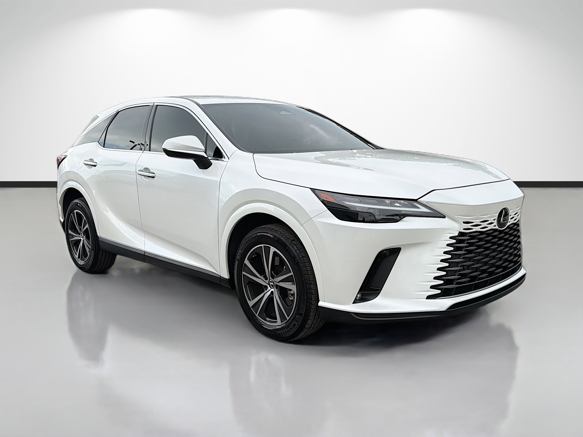 Used 2024 Lexus RX 350 FWD w/ Technology Package image 1