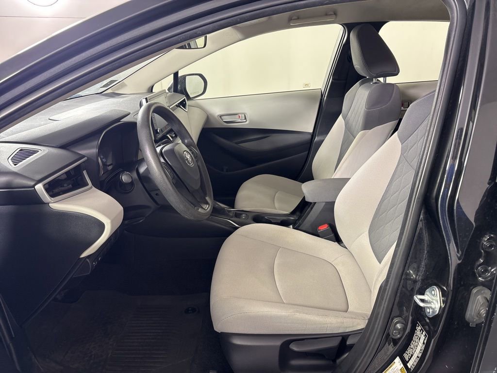 Used 2020 Toyota Corolla LE FWD image 27