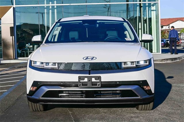 New 2026 Hyundai Ioniq 5 SEL image 2