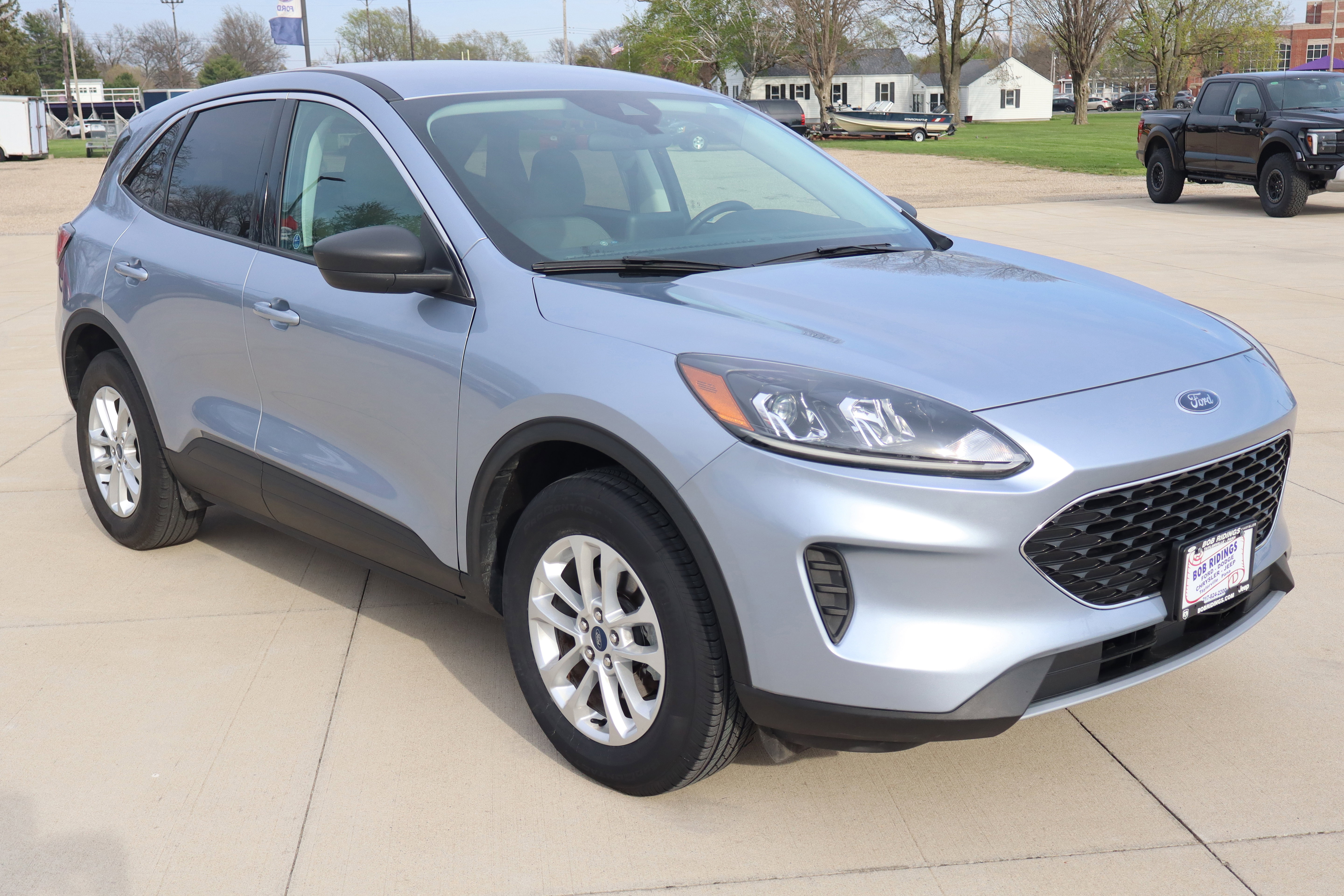 Used 2022 Ford Escape SE w/ Convenience Package AWD/4WD image 3