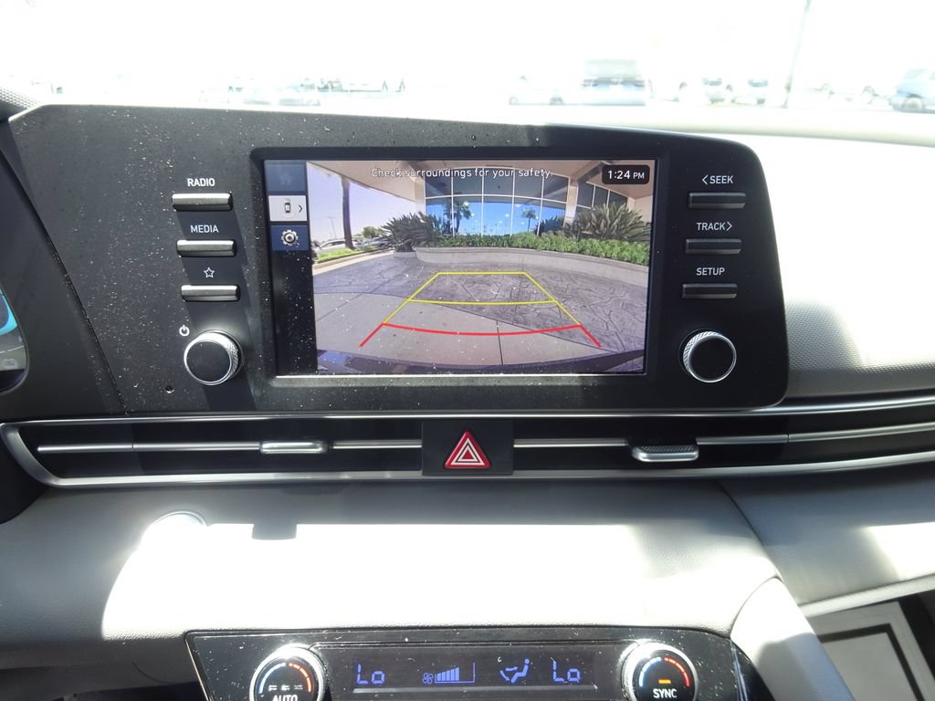 Used 2025 Hyundai Elantra Hybrid FWD image 27