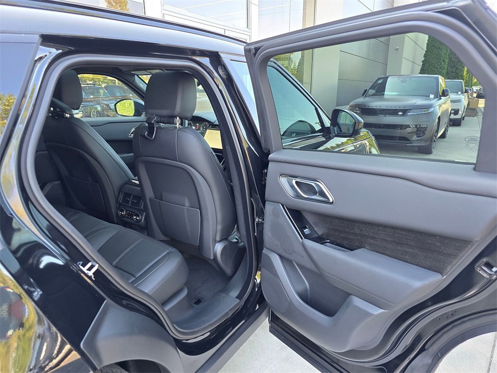 New 2026 Land Rover Range Rover Velar Dynamic SE image 28