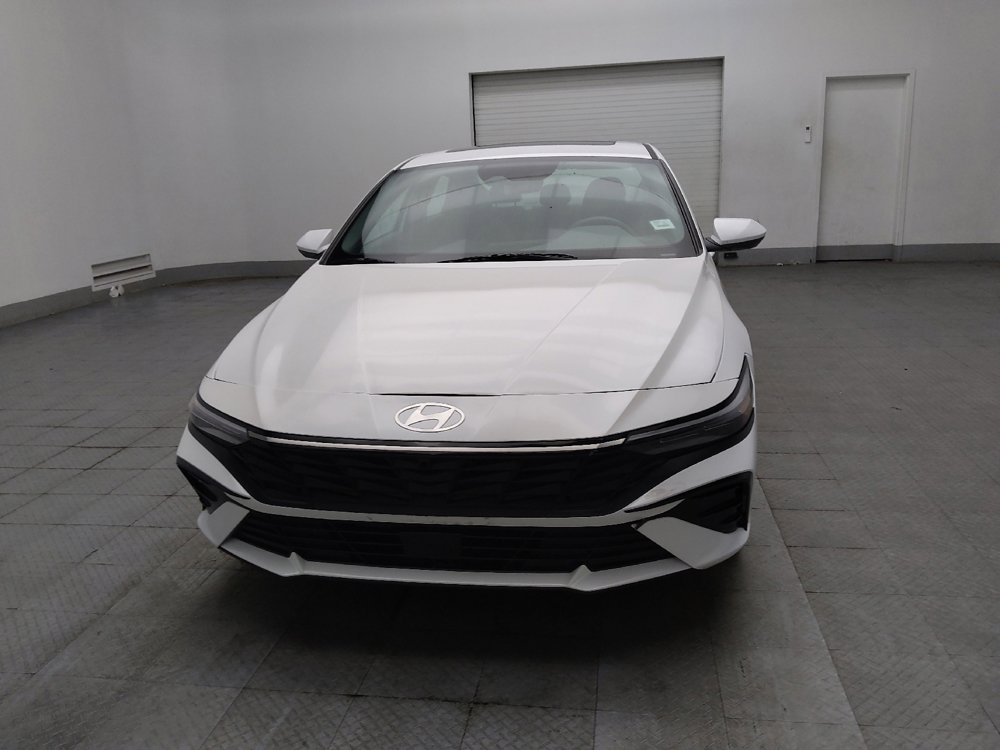 Used 2025 Hyundai Elantra SEL FWD image 15