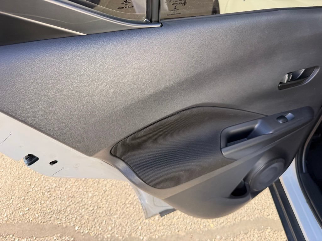 Used 2022 Nissan Kicks S FWD image 10