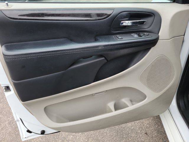 Used 2016 Dodge Grand Caravan SE w/ Quick Order Package 29E SE image 16