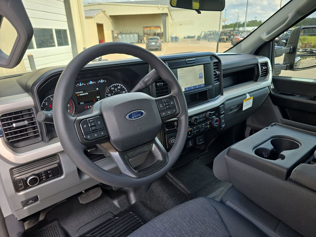 New 2026 Ford F350 XL w/ 360-Degree Camera Package image 16