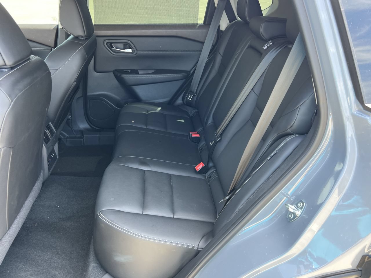 Used 2023 Nissan Rogue SL w/ SL Premium Package FWD image 12