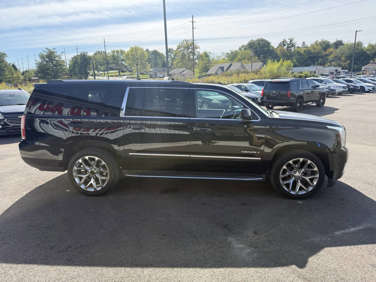 Used 2016 GMC Yukon XL Denali w/ Open Road Package image 8
