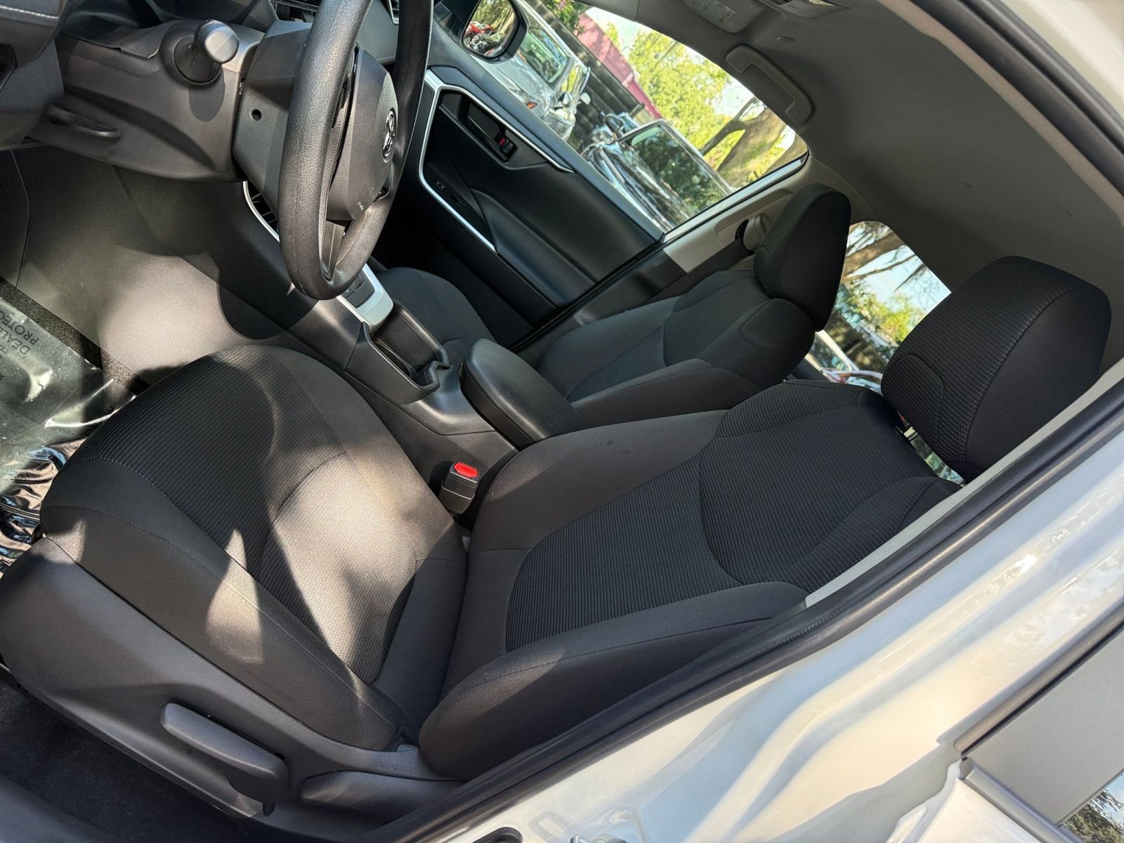 Used 2025 Toyota RAV4 LE image 21