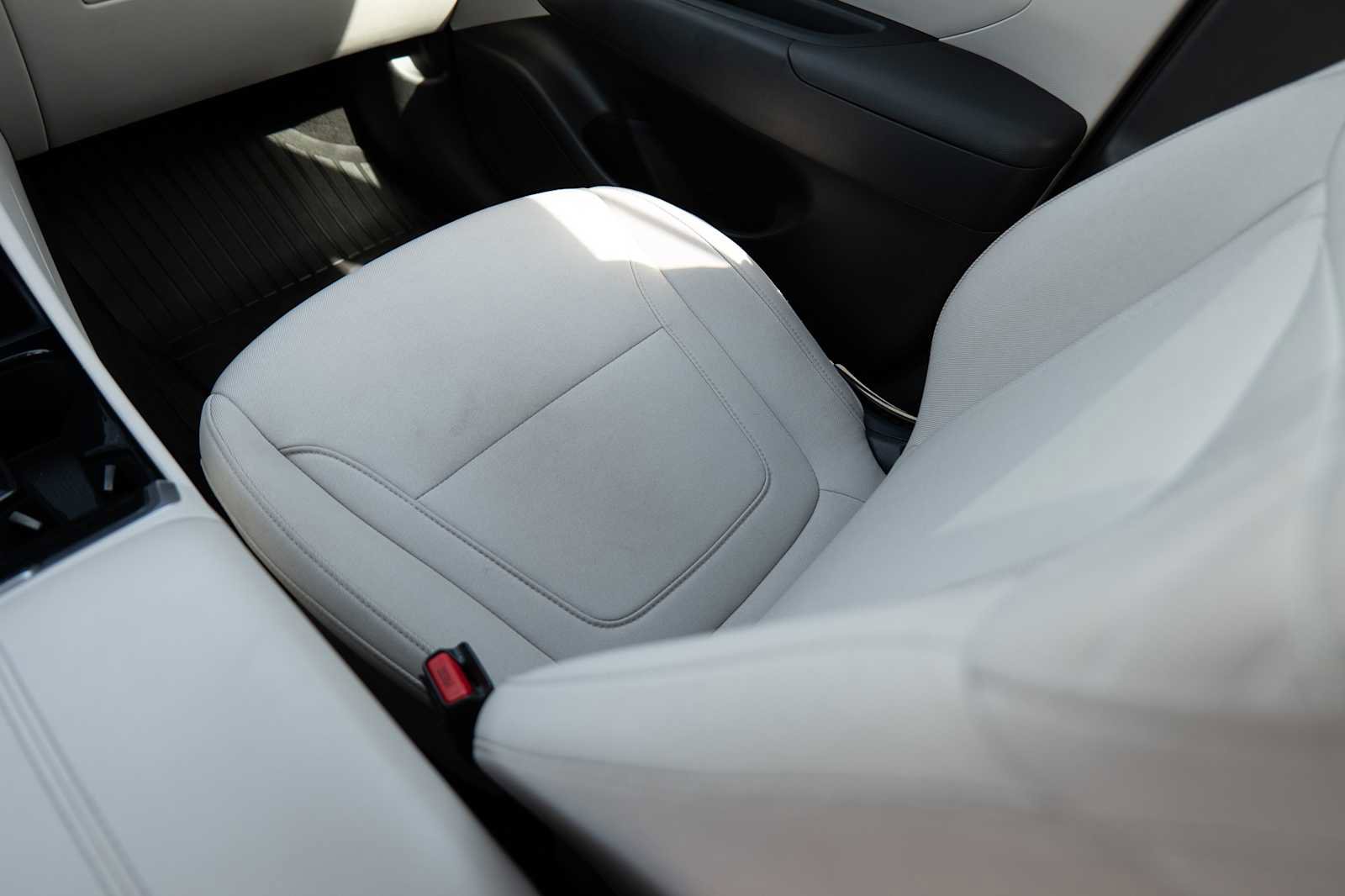 Used 2025 Hyundai Tucson SE image 26