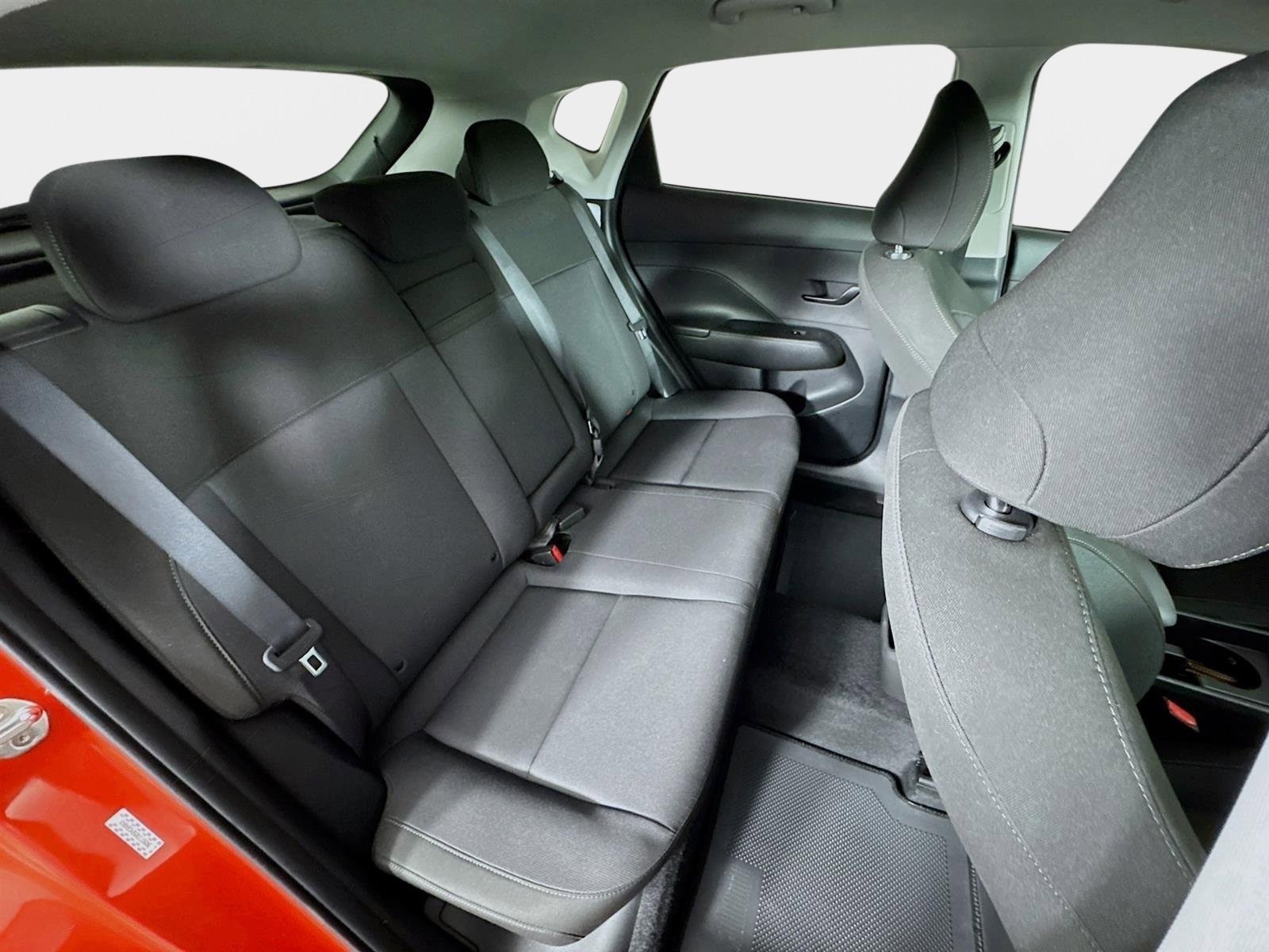 Certified 2024 Hyundai Kona SEL FWD image 25