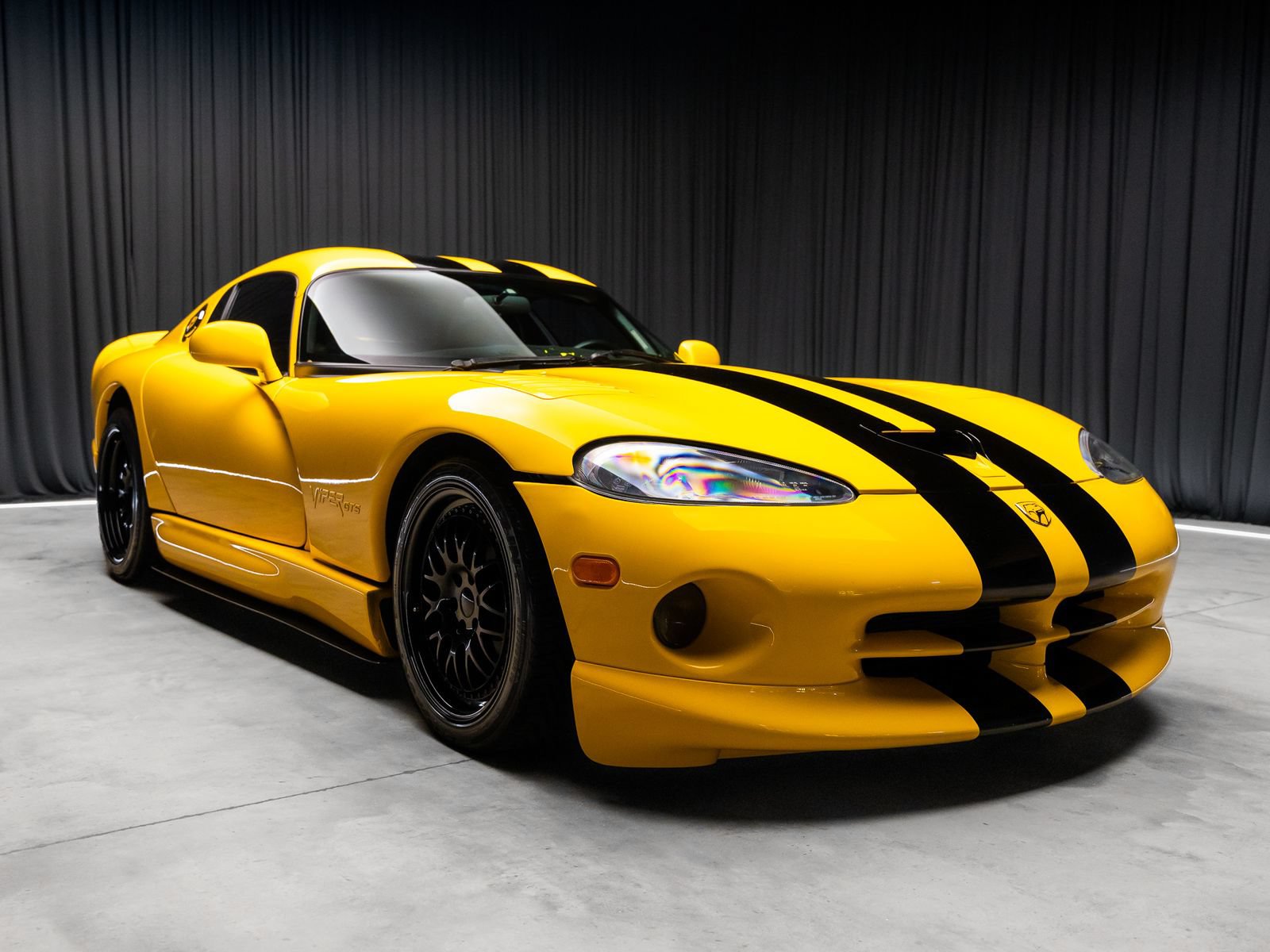 Used 2001 Dodge Viper GTS RWD image 19