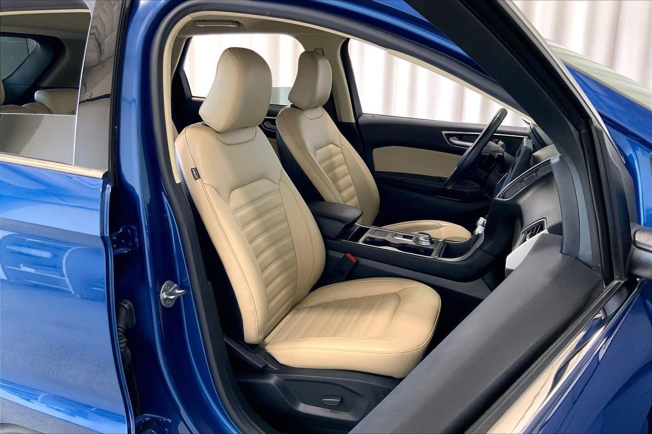 Used 2022 Ford Edge SEL w/ Convenience Package AWD/4WD image 6