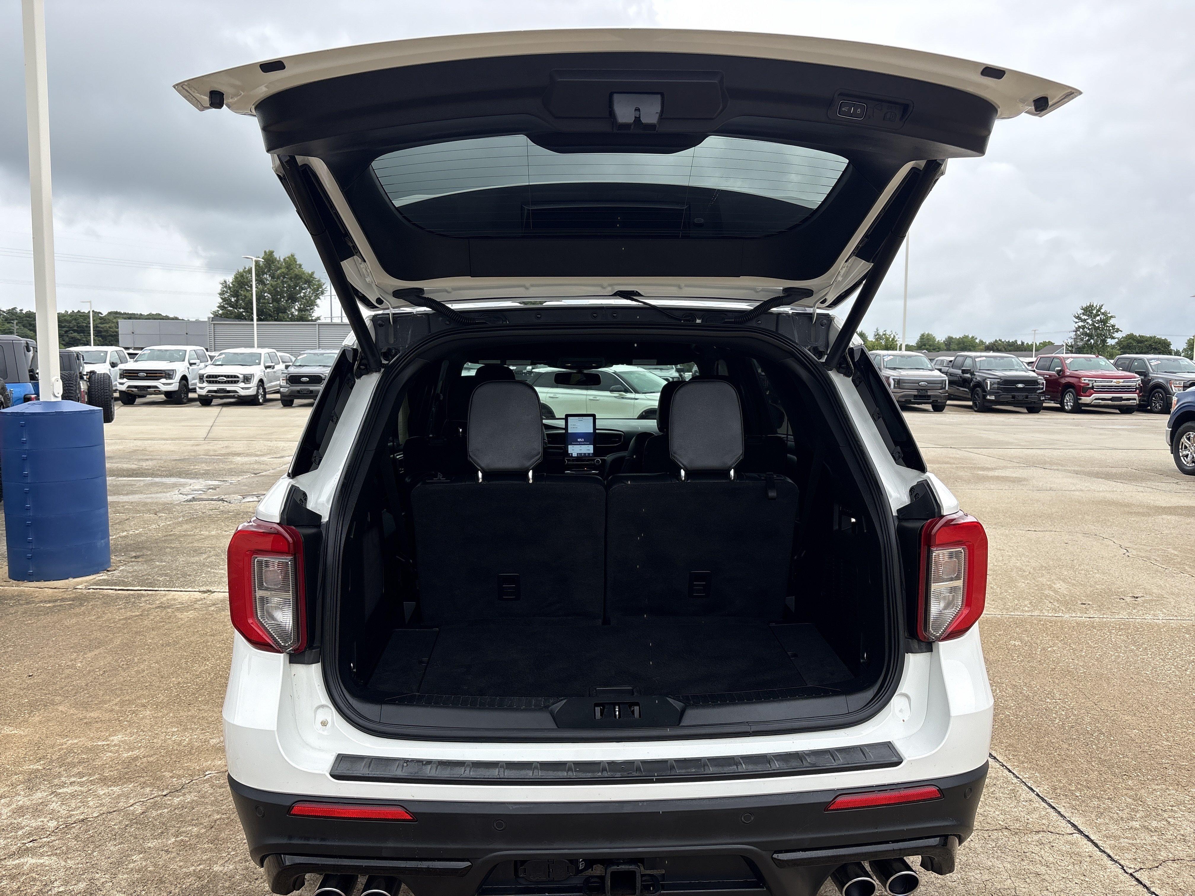 Used 2022 Ford Explorer ST w/ Equipment Group 401A AWD/4WD image 6