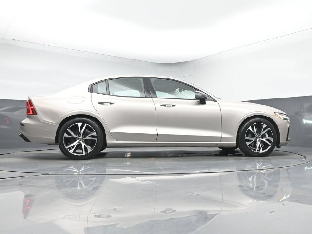 Used 2024 Volvo S60 B5 Plus w/ Climate Package FWD image 42
