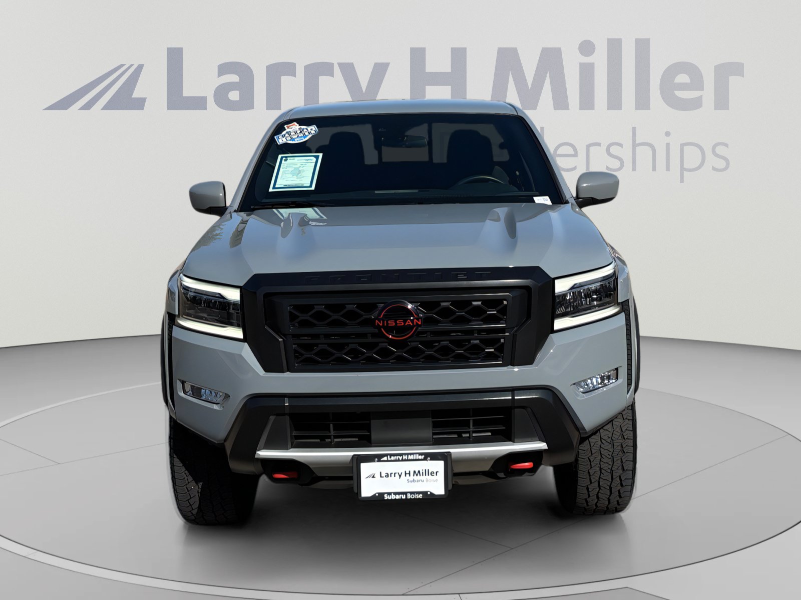 Used 2024 Nissan Frontier PRO-4X w/ Technology Package AWD/4WD image 8