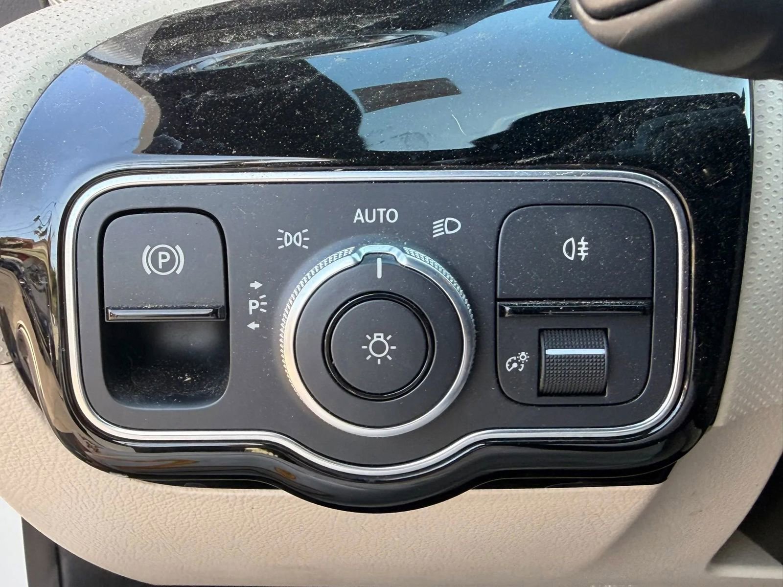 Used 2021 Mercedes-Benz A 220 image 16