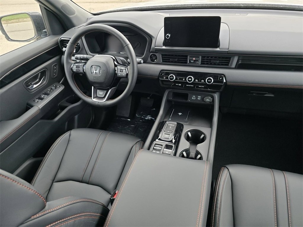 New 2025 Honda Pilot TrailSport image 25