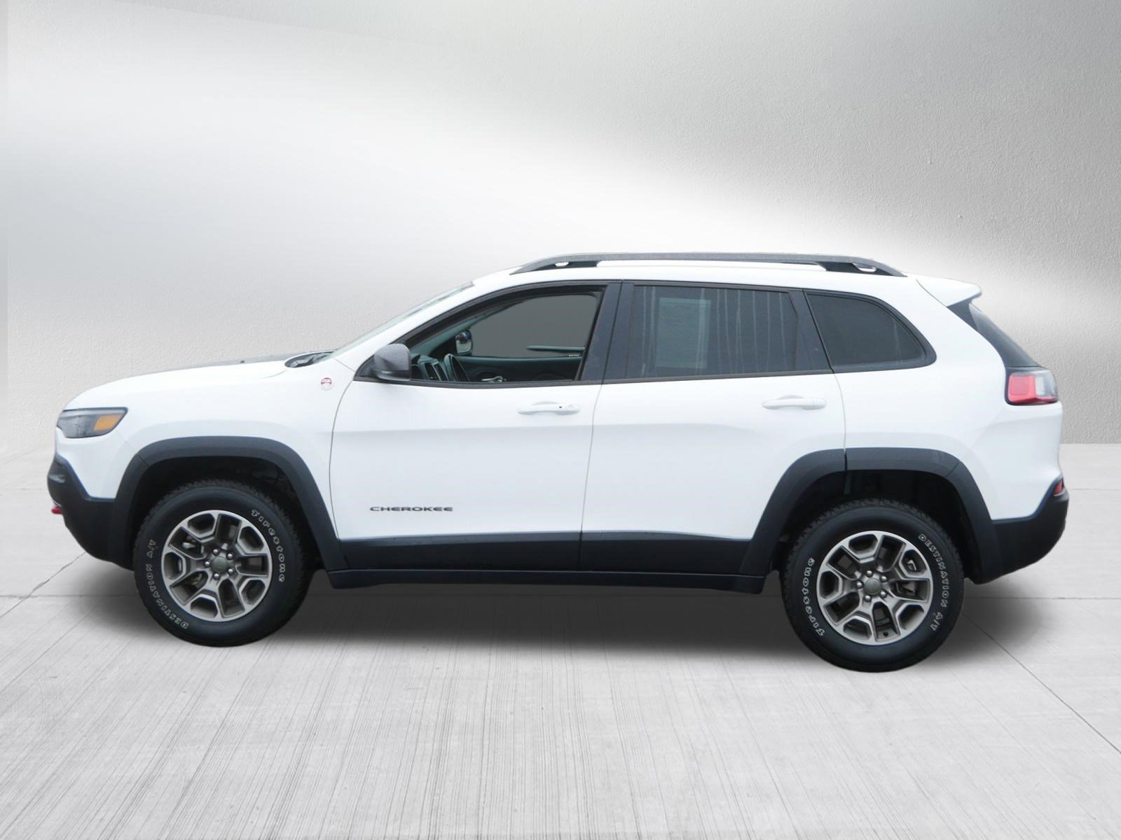 Used 2021 Jeep Cherokee Trailhawk image 4