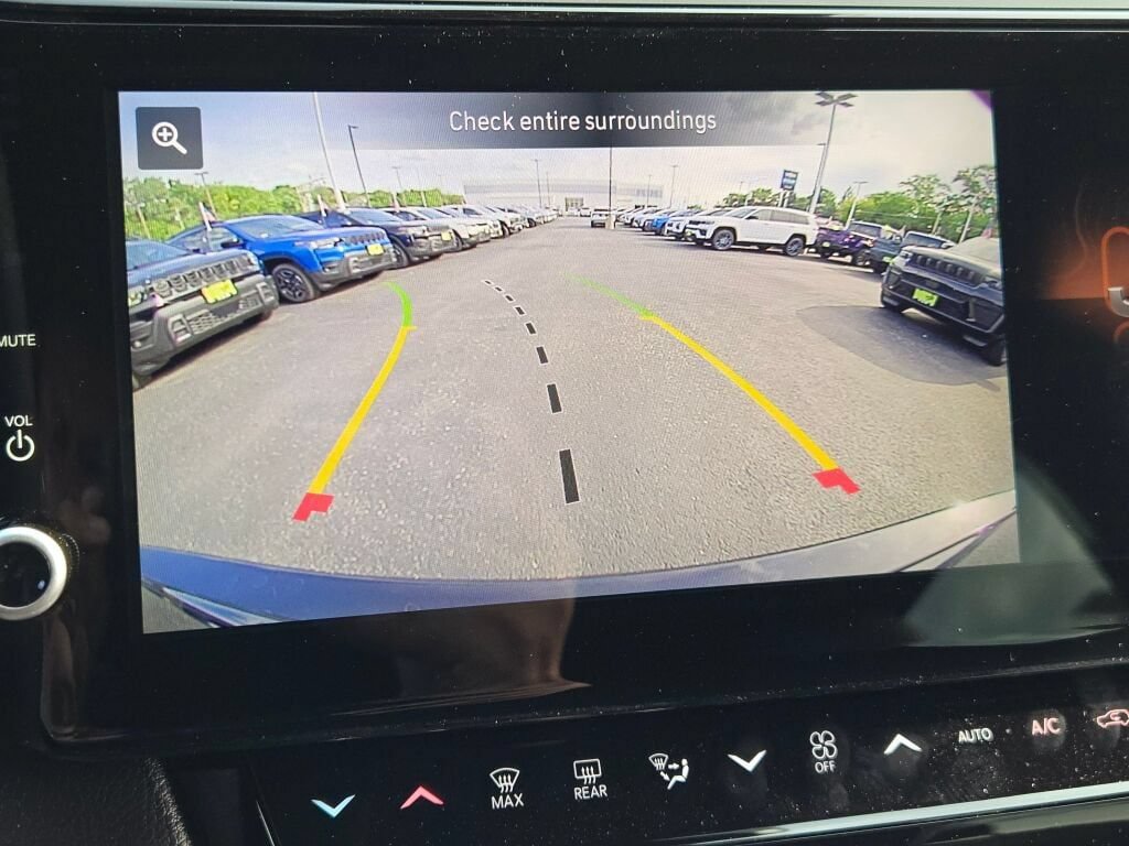 New 2026 Jeep Grand Cherokee Altitude AWD/4WD image 31