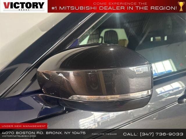 Used 2018 Land Rover Discovery HSE AWD/4WD image 33