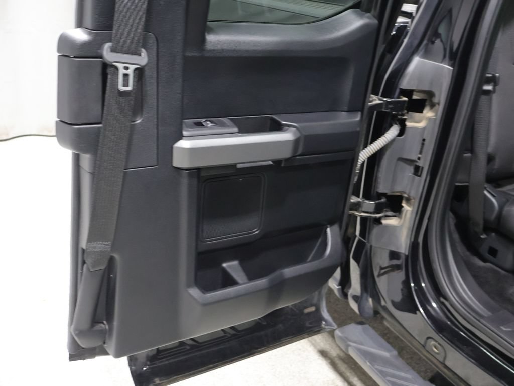 Used 2017 Ford F150 XLT w/ Equipment Group 302A Luxury AWD/4WD image 22
