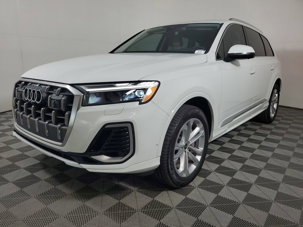 Used 2025 Audi Q7 3.0T Premium w/ Convenience Package AWD/4WD image 3