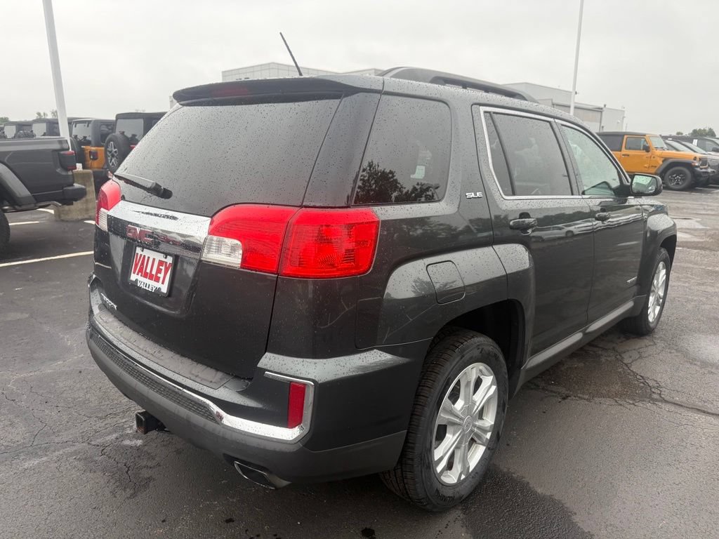 Used 2017 GMC Terrain SLE w/ Convenience Package FWD image 3