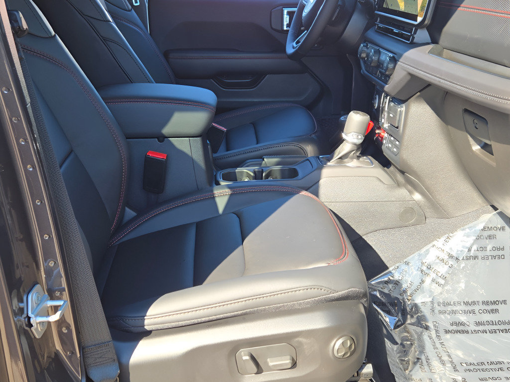 New 2027 Jeep Wrangler Unlimited Rubicon AWD/4WD image 5