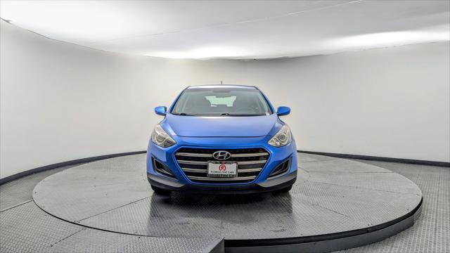 Used 2017 Hyundai Elantra GT image 8