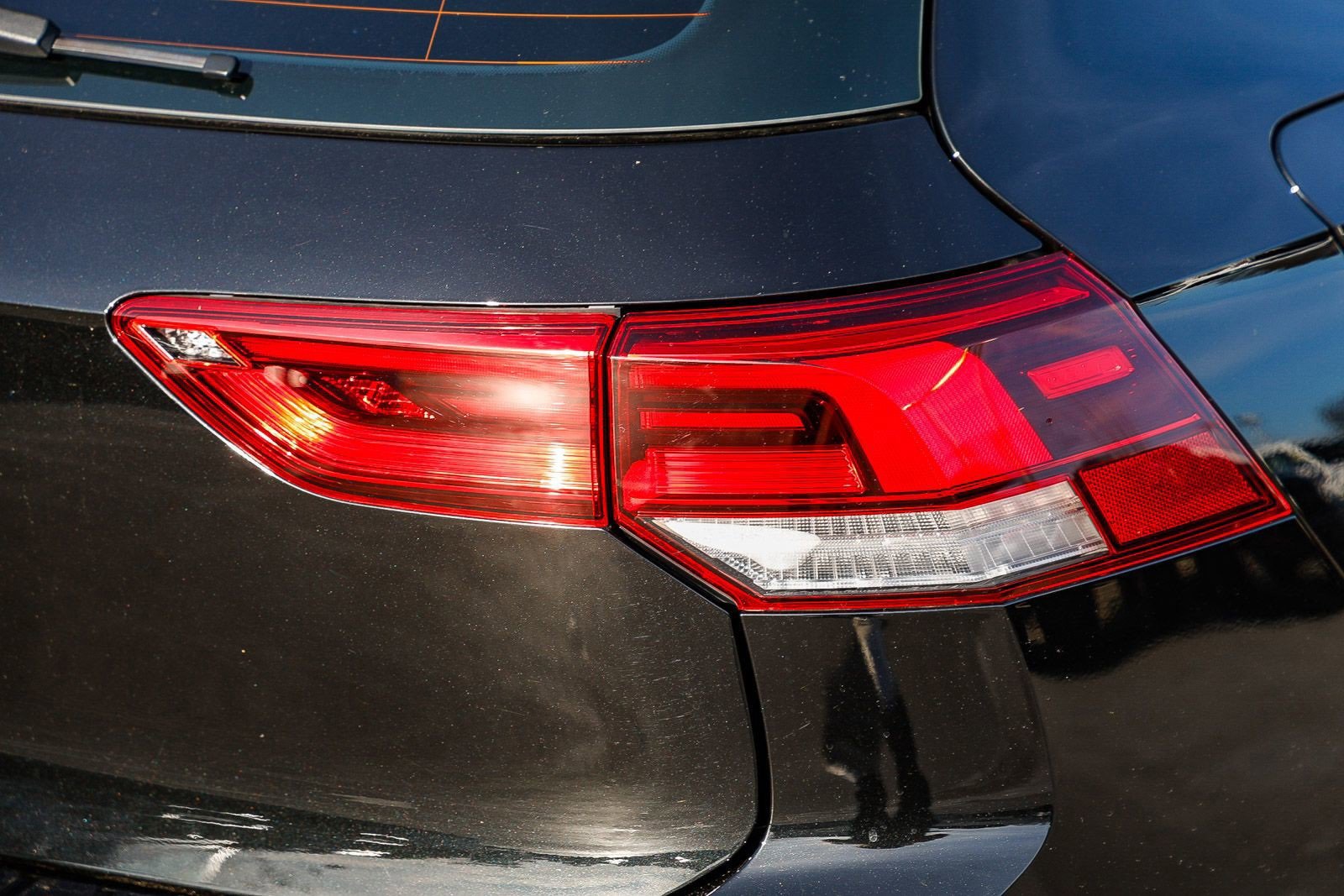 Used 2024 Volkswagen Golf R 2.0T image 8