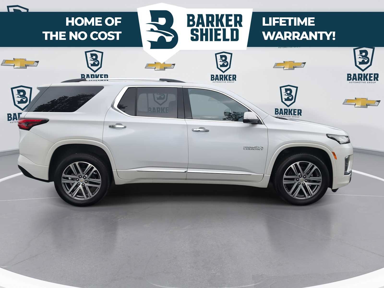 Used 2023 Chevrolet Traverse High Country FWD image 9