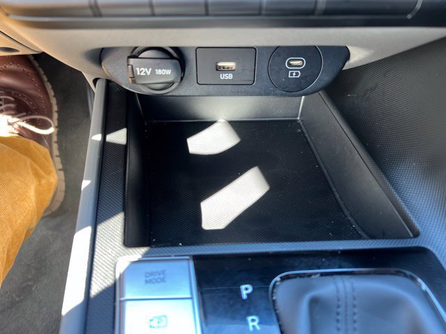 Used 2024 Hyundai Elantra SEL FWD image 20