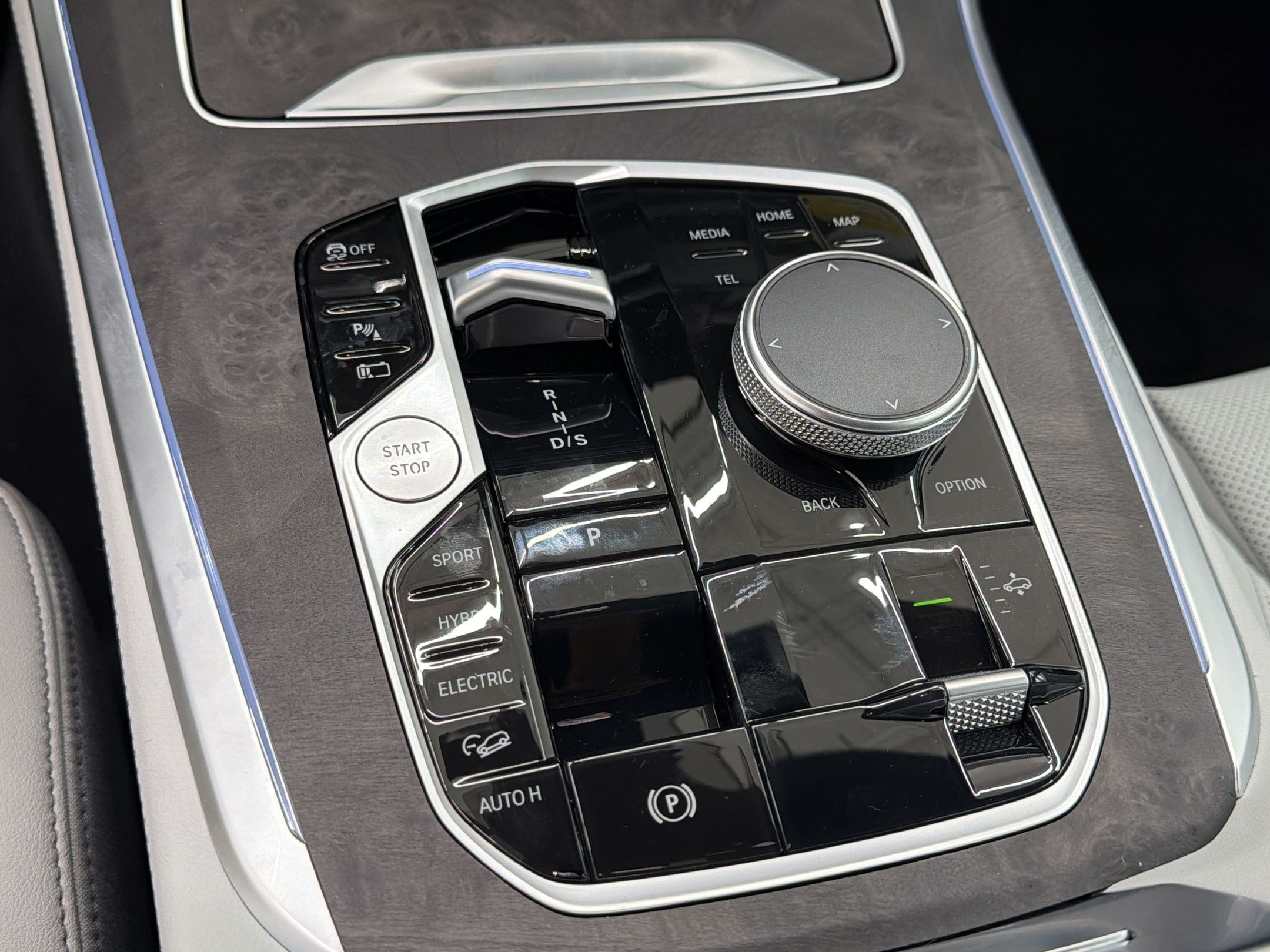 New 2026 BMW X5 xDrive50e AWD/4WD image 17